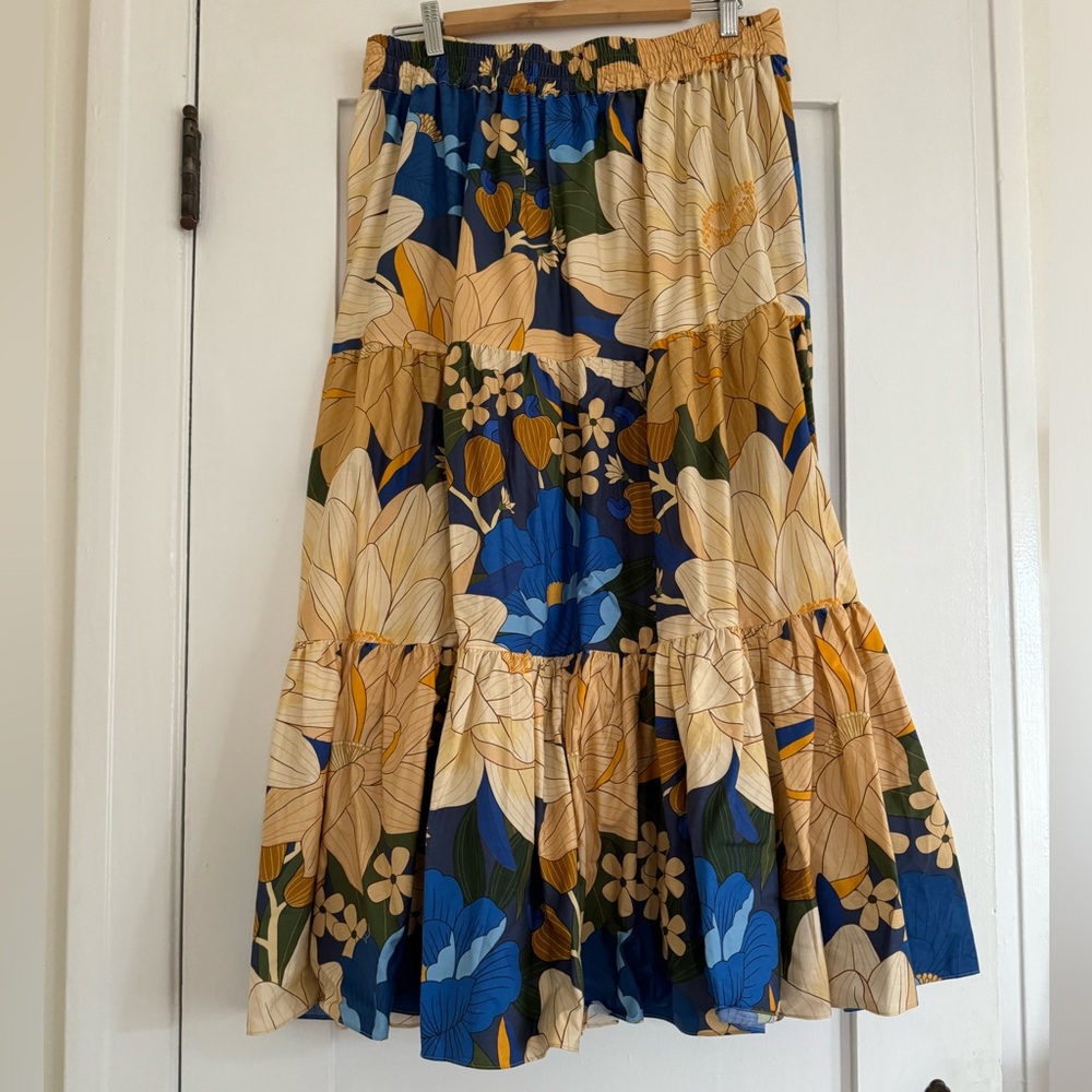 Sézane x Farm Rio Sakura Tiered Maxi Skirt - Picture 6 of 7